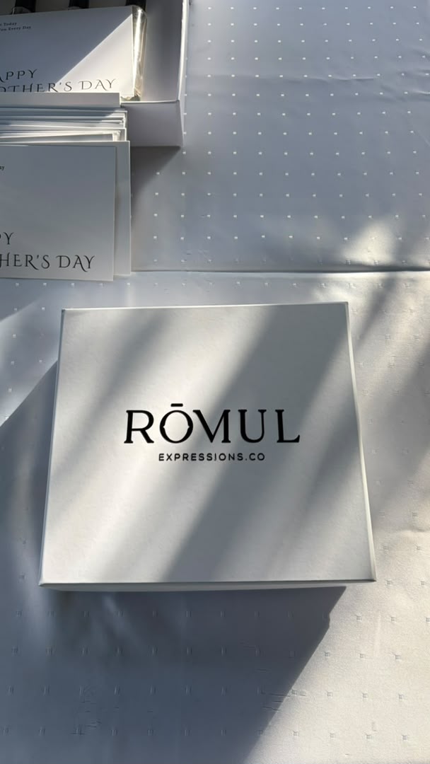 Rōmul gift box